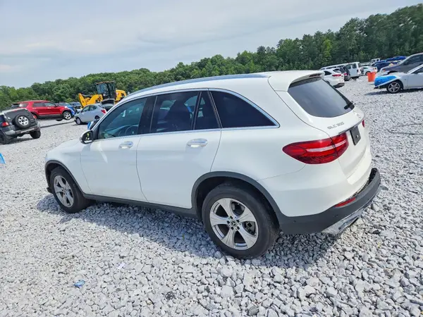 WDC0G4JB1JV081172 2018 MERCEDES-BENZ GLC - Image 2
