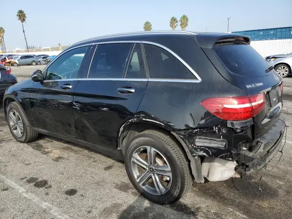 WDC0G4JB1JV081902 2018 MERCEDES-BENZ GLC - Image 2