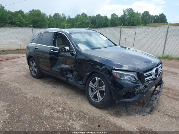 WDC0G4JB1JV089384 2018 MERCEDES-BENZ GLC - Image 1