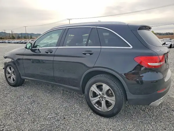 WDC0G4JB1JV092625 2018 MERCEDES-BENZ GLC - Image 2
