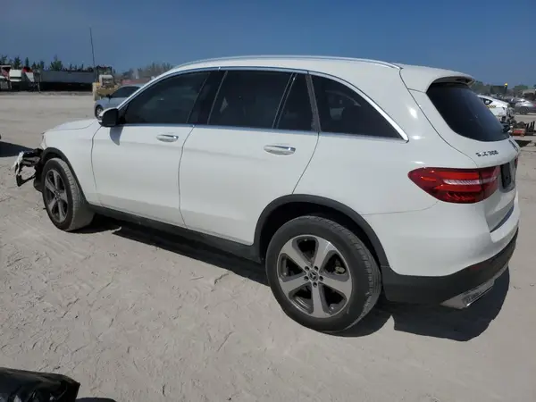 WDC0G4JB1JV099994 2018 MERCEDES-BENZ GLC - Image 2