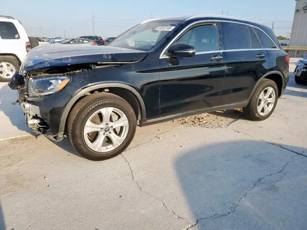 WDC0G4JB1JV107639 2018 MERCEDES-BENZ GLC - Image 1
