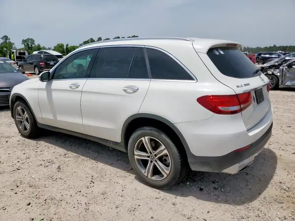 WDC0G4JB1K1004858 2019 MERCEDES-BENZ GLC - Image 2