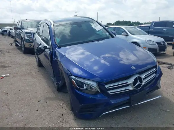 WDC0G4JB1KF529194 2019 MERCEDES-BENZ GLC - Image 1