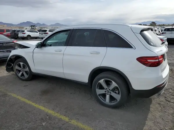 WDC0G4JB1KF588004 2019 MERCEDES-BENZ GLC - Image 2