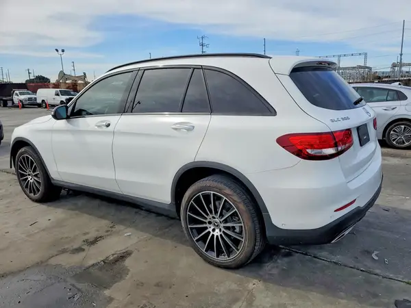 WDC0G4JB1KV121171 2019 MERCEDES-BENZ GLC - Image 2