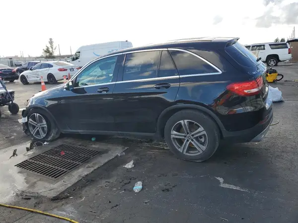 WDC0G4JB1KV124622 2019 MERCEDES-BENZ GLC - Image 2