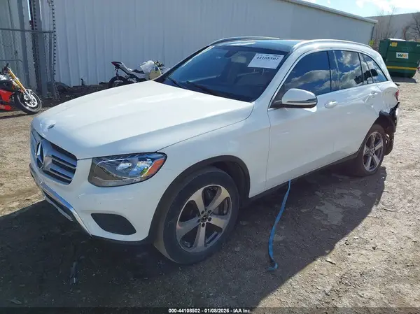 WDC0G4JB1KV128427 2019 MERCEDES-BENZ GLC - Image 2