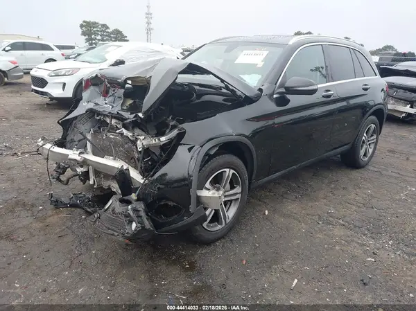WDC0G4JB1KV134924 2019 MERCEDES-BENZ GLC - Image 2