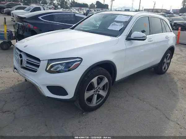 WDC0G4JB1KV149603 2019 MERCEDES-BENZ GLC - Image 2
