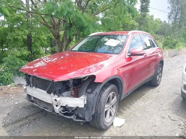 WDC0G4JB1KV149715 2019 MERCEDES-BENZ GLC - Image 2