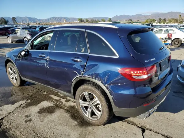 WDC0G4JB1KV166045 2019 MERCEDES-BENZ GLC - Image 2