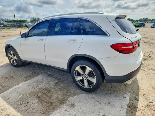 WDC0G4JB1KV167664 2019 MERCEDES-BENZ GLC - Image 2