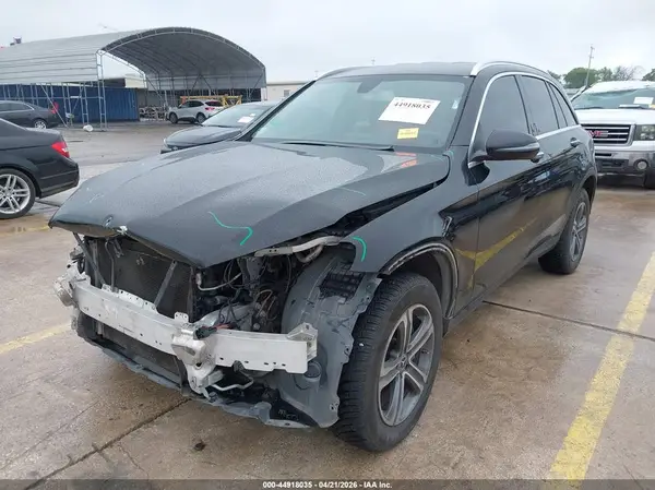 WDC0G4JB1KV174677 2019 MERCEDES-BENZ GLC - Image 2