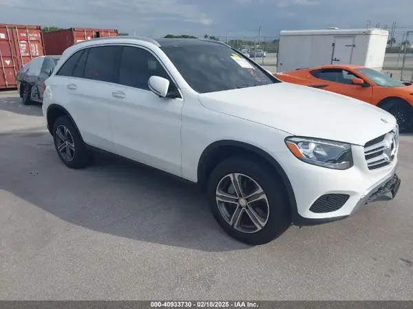 WDC0G4JB2GF010307 2016 MERCEDES-BENZ GLC - Image 1