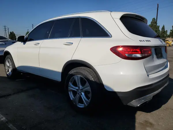 WDC0G4JB2GF010999 2016 MERCEDES-BENZ GLC - Image 2