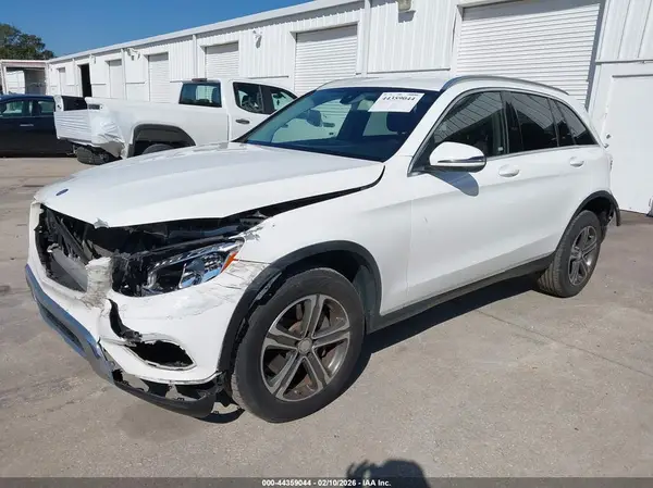 WDC0G4JB2GF034428 2016 MERCEDES-BENZ GLC - Image 2