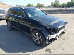 WDC0G4JB2GF077697 2016 MERCEDES-BENZ GLC