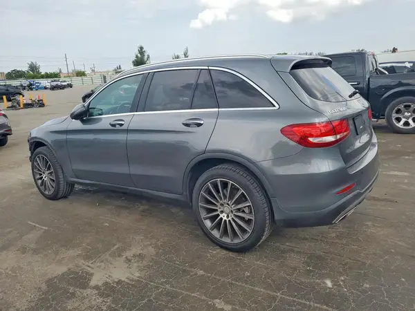 WDC0G4JB2GF106602 2016 MERCEDES-BENZ GLC - Image 2