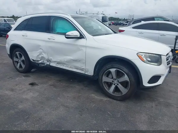 WDC0G4JB2HF117620 2017 MERCEDES-BENZ GLC - Image 1