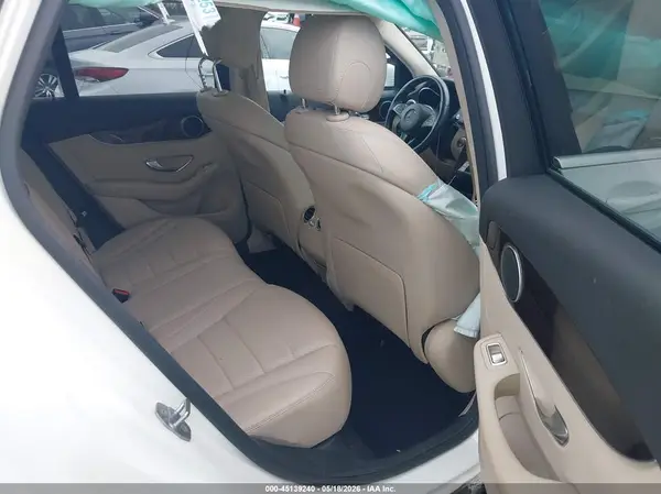 WDC0G4JB2HF117620 2017 MERCEDES-BENZ GLC - Image 8