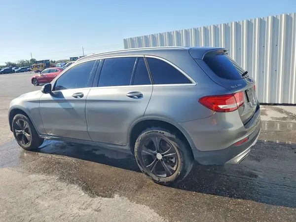 WDC0G4JB2HF140900 2017 MERCEDES-BENZ GLC - Image 2