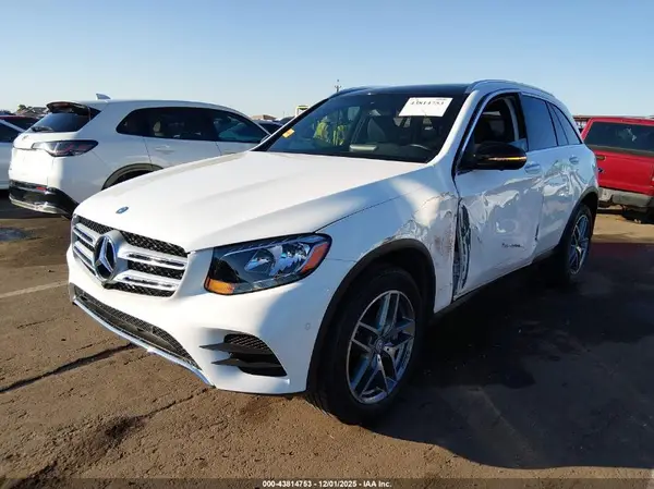 WDC0G4JB2HF167370 2017 MERCEDES-BENZ GLC - Image 2