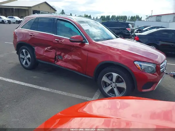 WDC0G4JB2HF192074 2017 MERCEDES-BENZ GLC - Image 1