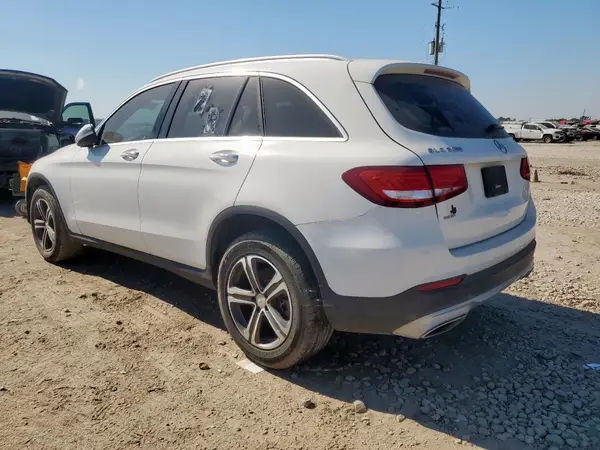 WDC0G4JB2HF192446 2017 MERCEDES-BENZ GLC - Image 2