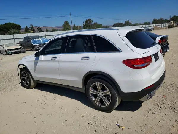 WDC0G4JB2HF193161 2017 MERCEDES-BENZ GLC - Image 2