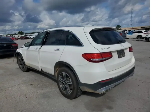 WDC0G4JB2HF263886 2017 MERCEDES-BENZ GLC - Image 2