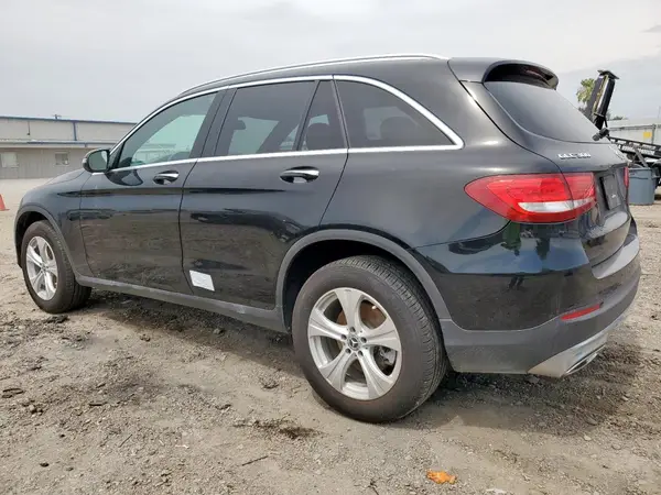 WDC0G4JB2HV005986 2017 MERCEDES-BENZ GLC - Image 2