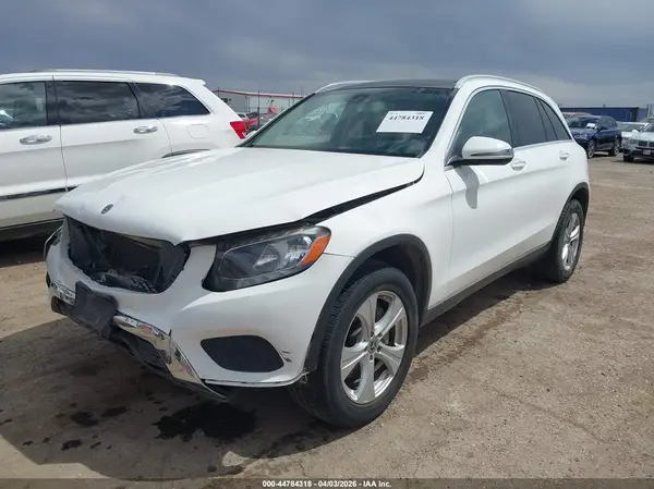 WDC0G4JB2HV008046 2017 MERCEDES-BENZ GLC - Image 2