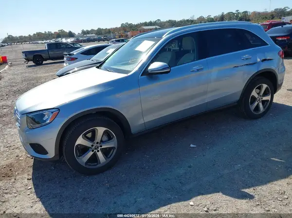 WDC0G4JB2HV008306 2017 MERCEDES-BENZ GLC - Image 2