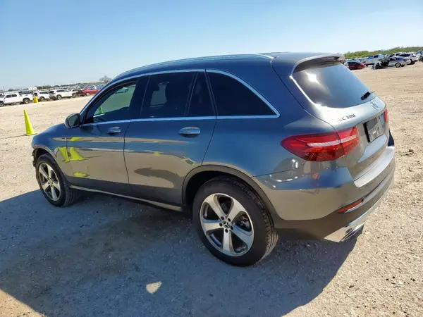 WDC0G4JB2HV010010 2017 MERCEDES-BENZ GLC - Image 2