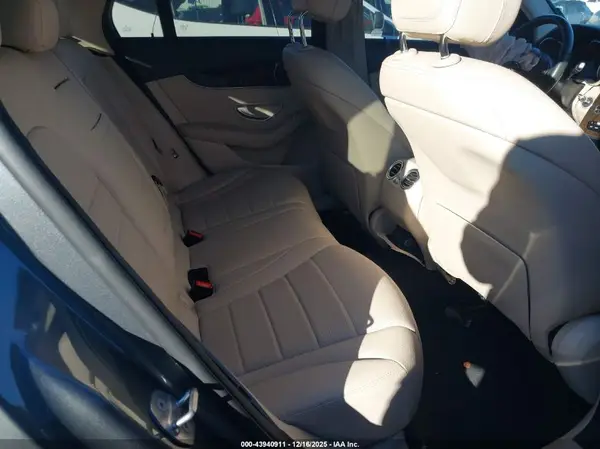 WDC0G4JB2HV010945 2017 MERCEDES-BENZ GLC - Image 8