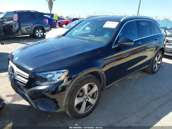 WDC0G4JB2JV016976 2018 MERCEDES-BENZ GLC - Image 2