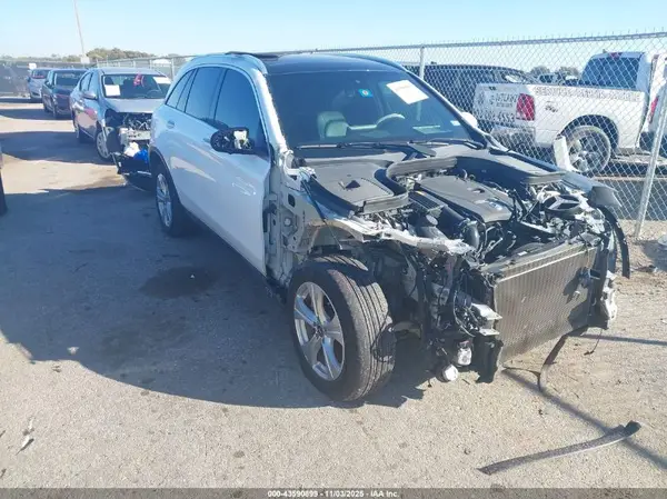 WDC0G4JB2JV018453 2018 MERCEDES-BENZ GLC - Image 1