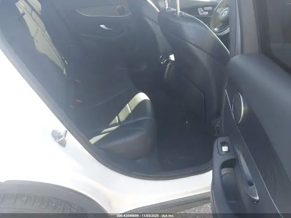 WDC0G4JB2JV018453 2018 MERCEDES-BENZ GLC - Image 8