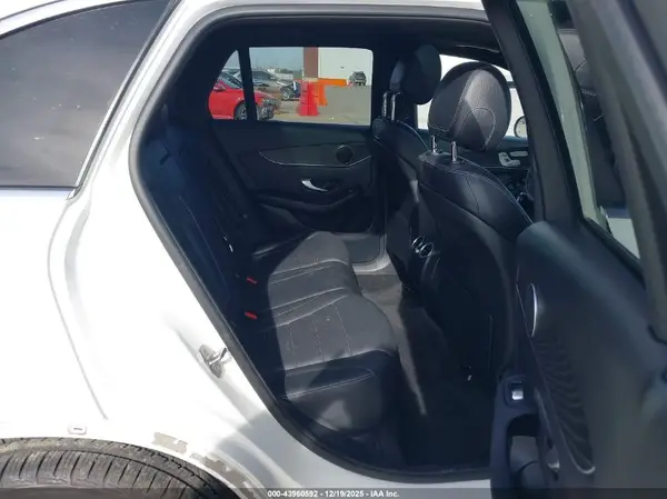 WDC0G4JB2JV033003 2018 MERCEDES-BENZ GLC - Image 8