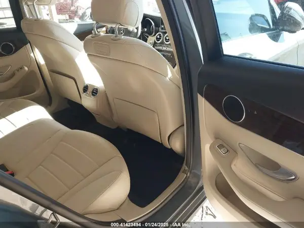 WDC0G4JB2JV033700 2018 MERCEDES-BENZ GLC - Image 8