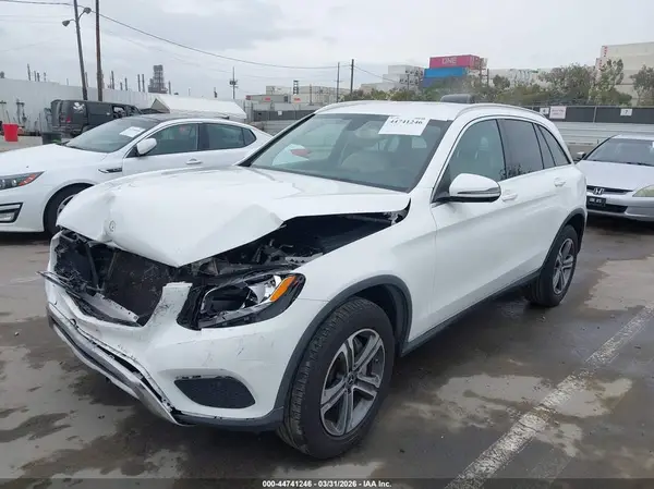 WDC0G4JB2JV073842 2018 MERCEDES-BENZ GLC - Image 2