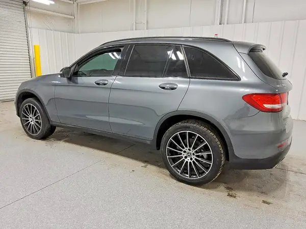 WDC0G4JB2JV075302 2018 MERCEDES-BENZ GLC - Image 2