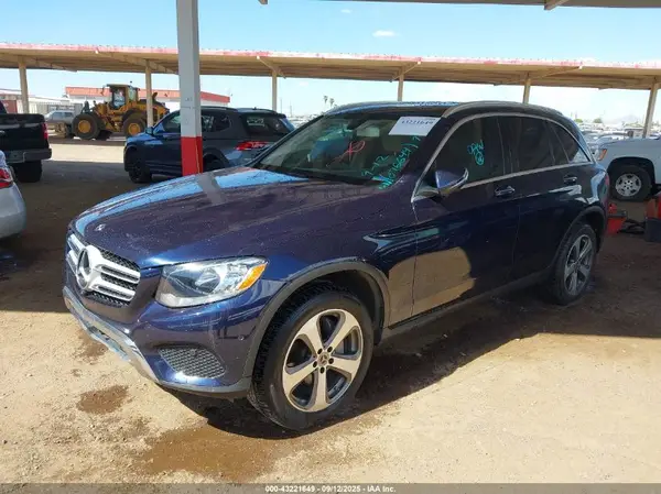 WDC0G4JB2JV076644 2018 MERCEDES-BENZ GLC - Image 2