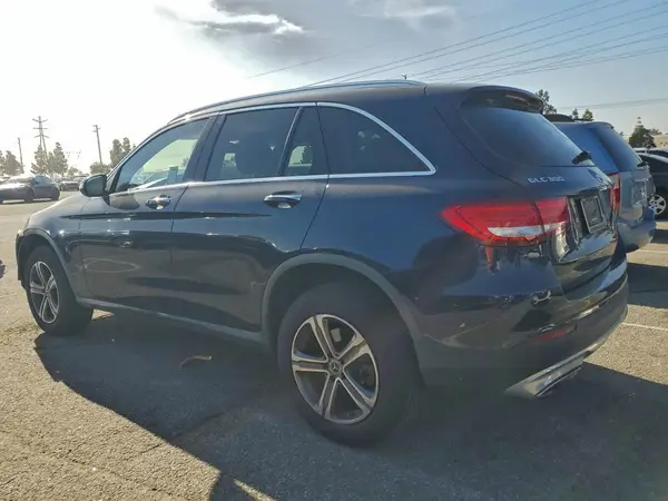 WDC0G4JB2JV087580 2018 MERCEDES-BENZ GLC - Image 2
