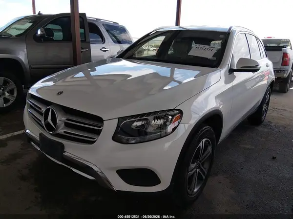 WDC0G4JB2JV087742 2018 MERCEDES-BENZ GLC - Image 2