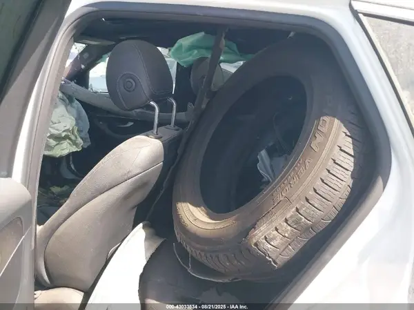 WDC0G4JB2JV097817 2018 MERCEDES-BENZ GLC - Image 8