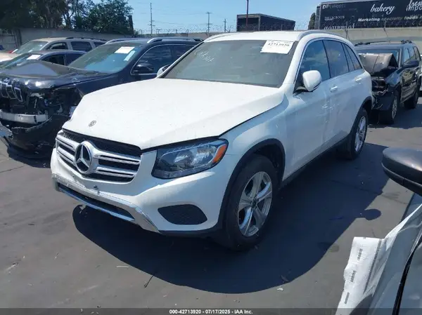 WDC0G4JB2JV115622 2018 MERCEDES-BENZ GLC - Image 2