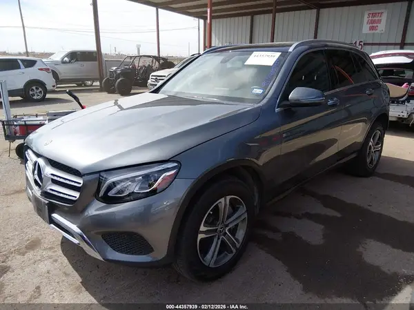 WDC0G4JB2K1001144 2019 MERCEDES-BENZ GLC - Image 2