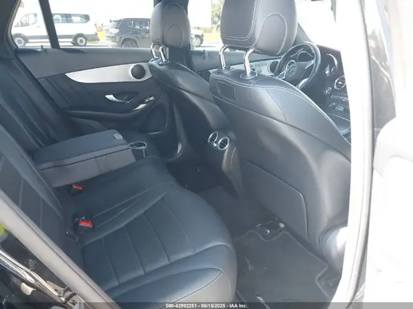 WDC0G4JB2K1003427 2019 MERCEDES-BENZ GLC - Image 8